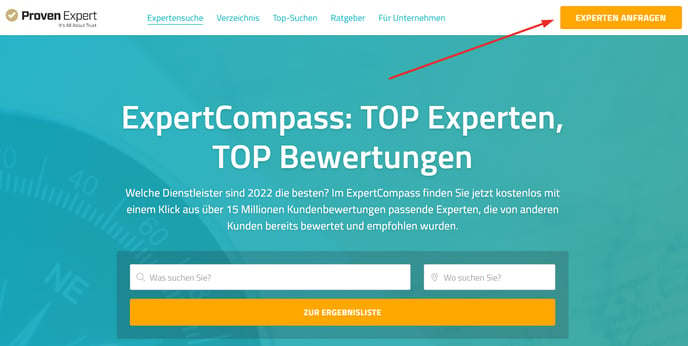 ExpertCompass homepage, arrow points to the "Experten anfragen" button in the upper right corner of the screen